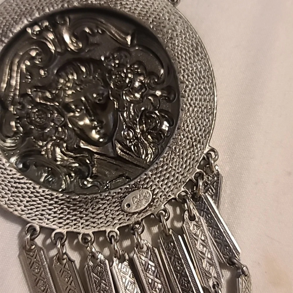 Vintage 1960 Silver Golddette Lady Medallion. Beautiful Unique. Rare. - Picture 15 of 15